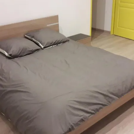 Belle Maison Renovee Au Calme, 3 *