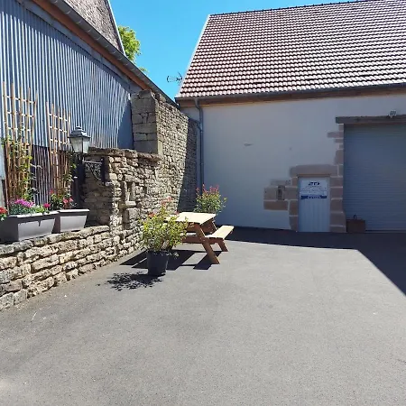 בית נופש Belle Maison Renovee Au Calme, 3 Saints-Geosmes