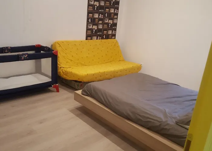 Belle Maison Renovee Au Calme, 3 *