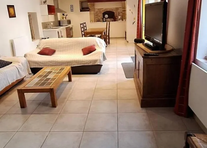 בית נופש Belle Maison Renovee Au Calme, 3 *