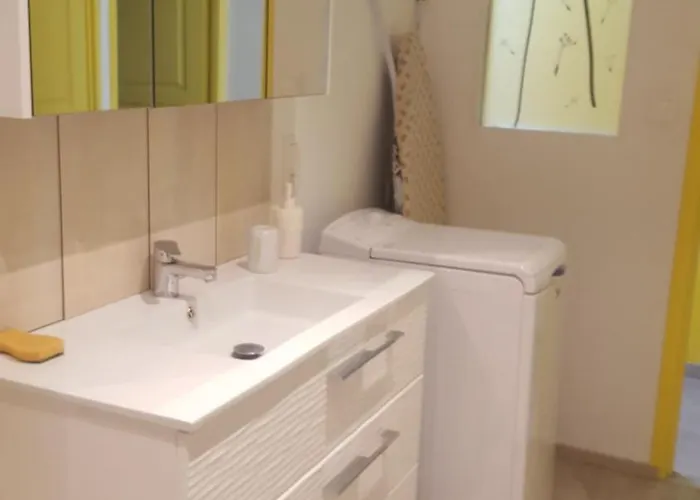 Belle Maison Renovee Au Calme, 3