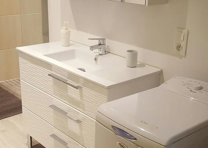 Belle Maison Renovee Au Calme, 3 Saints-Geosmes