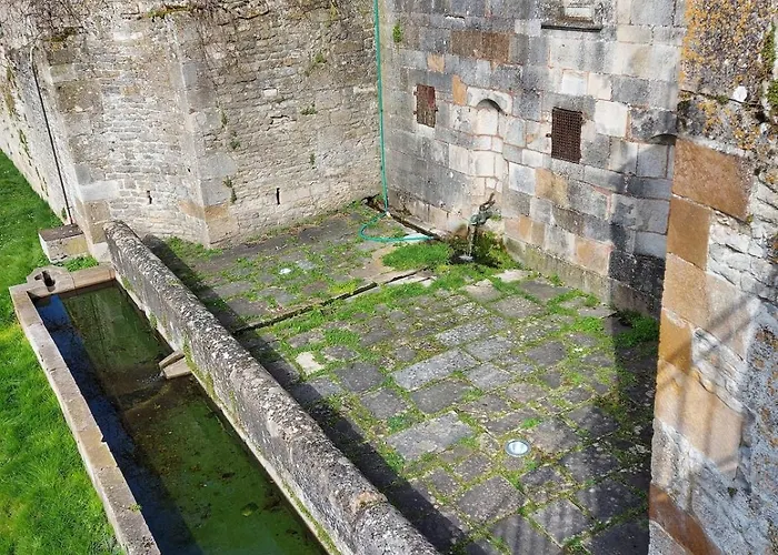 Belle Maison Renovee Au Calme, 3 Saints-Geosmes